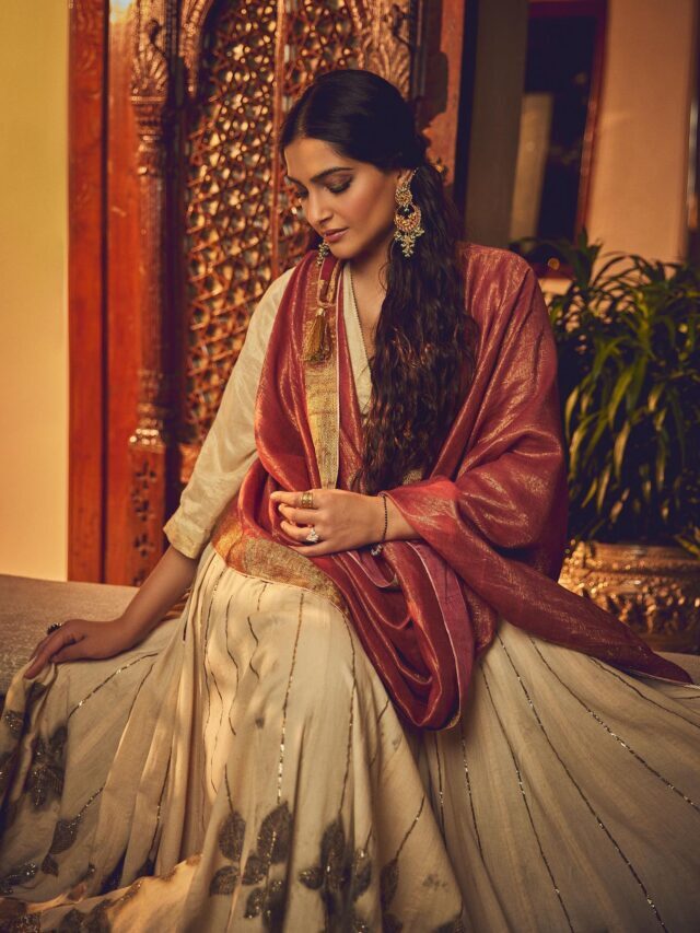 Sonam Kapoor Diwali Look