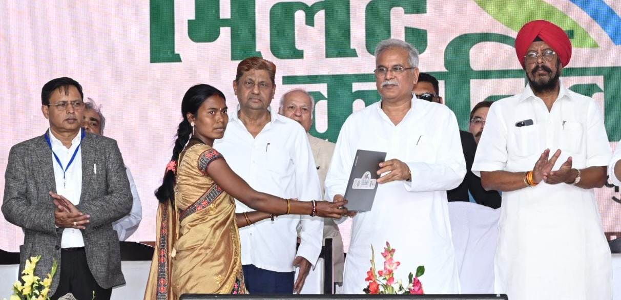 मिलेट्स शामिल किए जाएं मध्यान्ह भोजन कार्यक्रम में : भूपेश बघेल