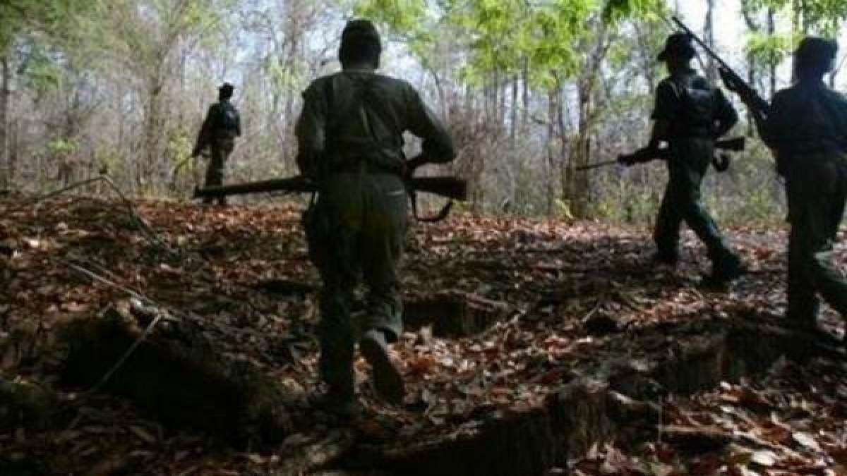 Sukma Naxal Encounter: पुलिस व नक्सलियों के बीच मुठभेड़, 3-4 नक्सली के घायल होने का दावा, सर्चिंग जारी