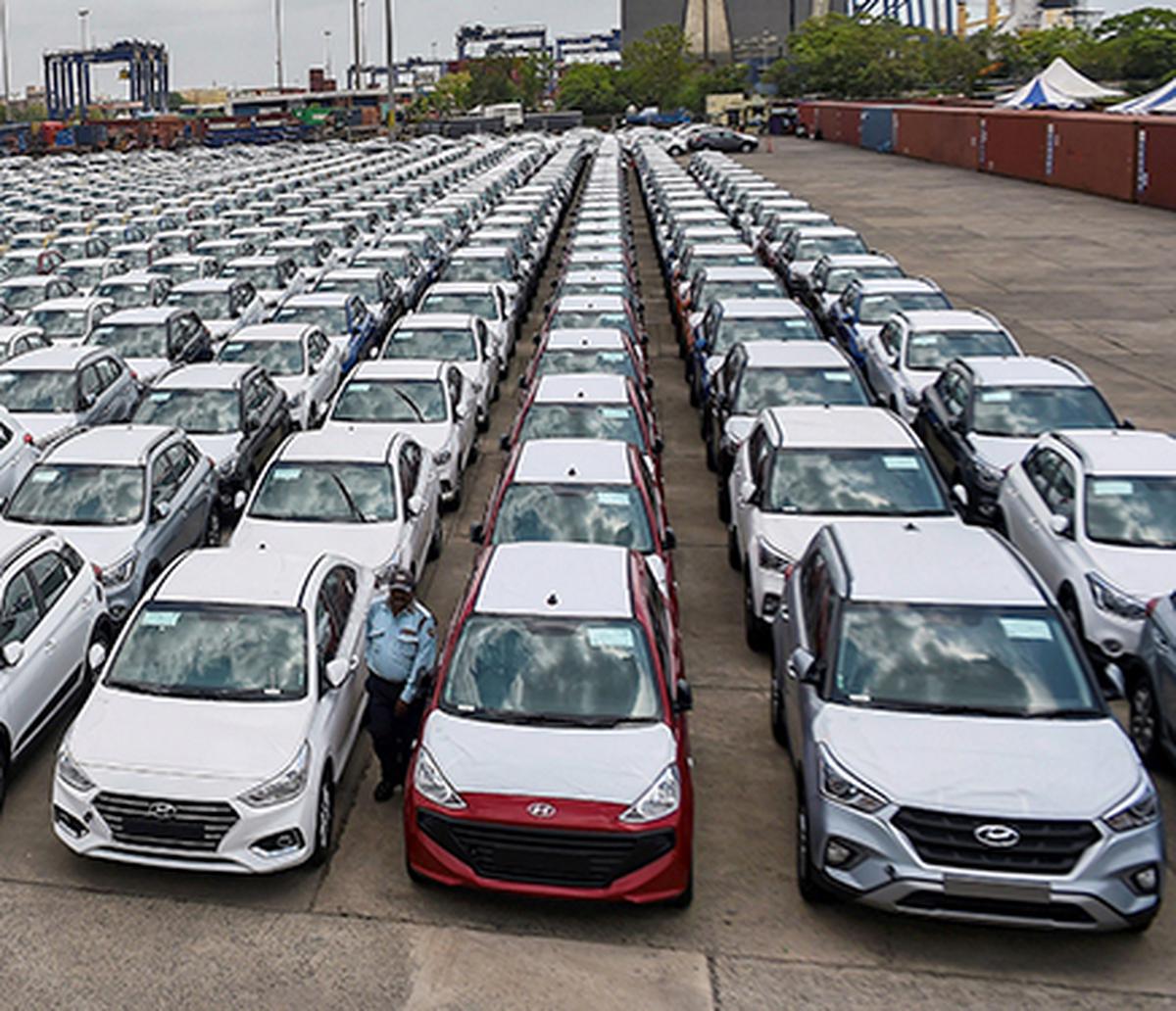 Auto Sector: चालू वित्त वर्ष में वाहन उद्योग में मध्यम वृद्धि का अनुमान: ICRA