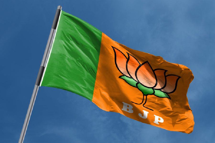 भाजपा ने दूसरी पार्टियों के नेताओं के लिए द्वार खोले