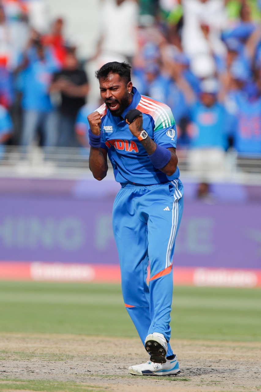 IND vs PAK: 70000000 की घड़ी पहनकर उतरे हार्दिक पंड्या, देखती रह गई पूरी पाकिस्तानी टीम