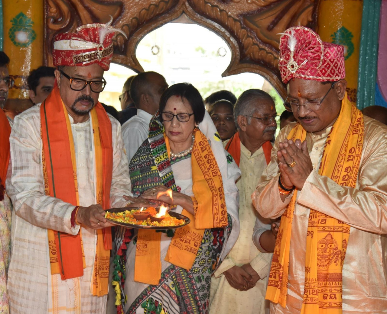 मुख्यमंत्री विष्णु देव साय भगवान जगन्नाथ की रथ यात्रा में हुए शामिल; निभाई सोने की झाड़ू से छेरापहरा की रस्म