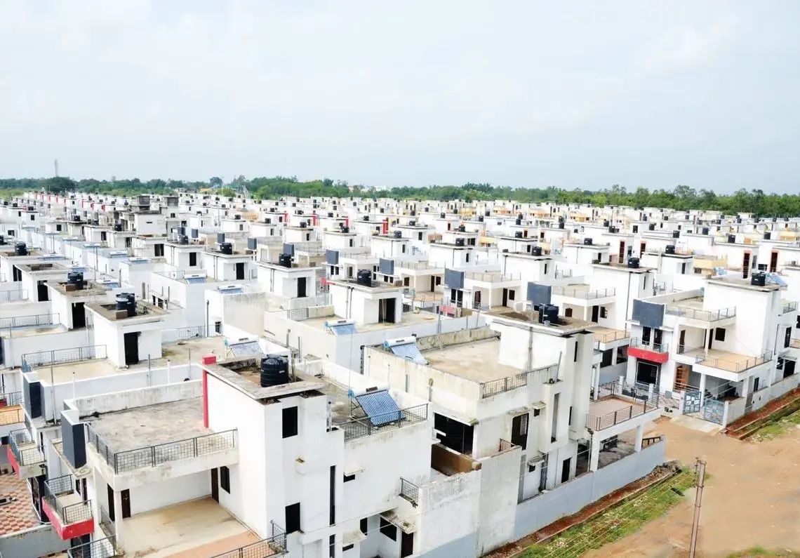 CG Housing Board: छत्तीसगढ़ हाउसिंग बोर्ड को खरीदारों का इंतजार, 30 फीसदी छूट के बावजूद 1700 मकान अब भी खाली, जानें कारण