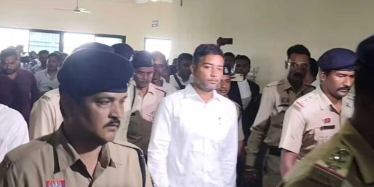 चैतन्य बघेल को आया बुखार, हाईकोर्ट ने जेल सुपरिटेंडेंट को दिए सुविधाएं मुहैय्या कराने के निर्देश