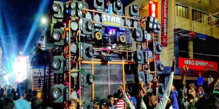 CG DJ Ban: डीजे बजाने पर लगेगी 5 लाख की पेनाल्टी! त्योहारों और आयोजनों में नहीं बजेंगे कानफोड़ू डीजे, हाईकोर्ट सख्त