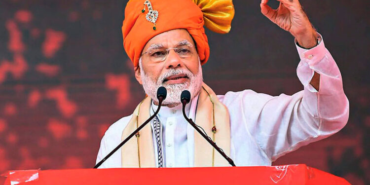 PM मोदी ने ग्राहकों और व्यापारियों से स्वदेशी सामान बेचने और खरीदने की अपील करते हुए, कहा- हर दुकान पर बोर्ड लगाइए