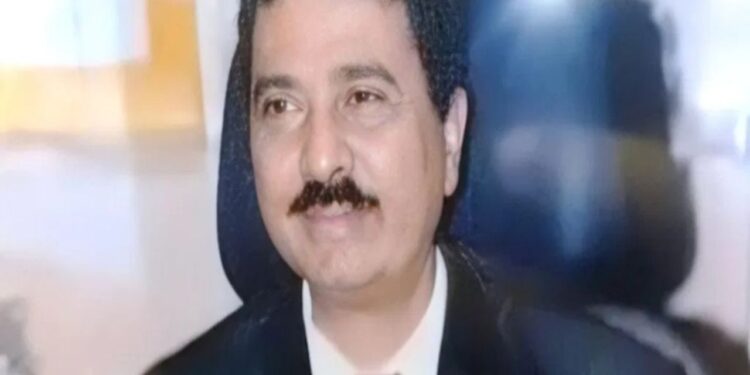 CG Liquor Scam: 3200 करोड़ के शराब घोटाले में EOW की बड़ी कार्रवाई; रिटायर्ड IAS अधिकारी गिरफ्तार