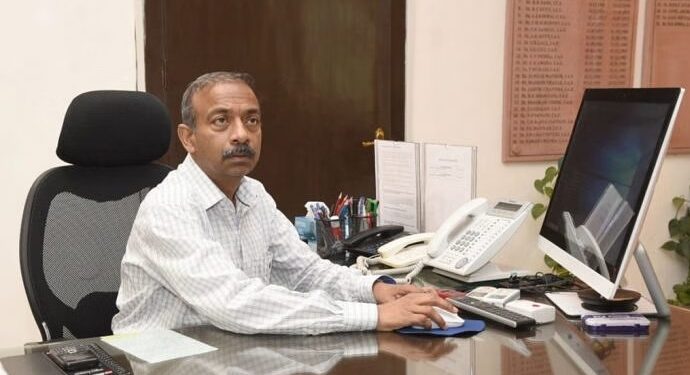 अमित खरे उपराष्ट्रपति के सचिव बने