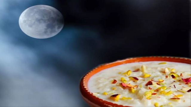 Sharad Purnima: शरद पूर्णिमा पर करें इन चीजों का दान, प्रसन्न होकर मां लक्ष्मी देंगी ये वरदान