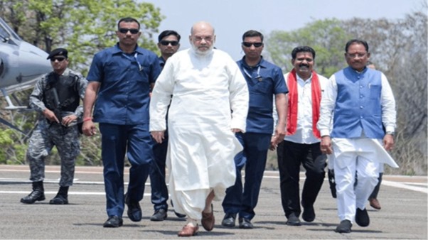अमित शाह का दृढ़ संकल्प, सुरक्षाबलों की बहादुरी और शांति की राह पर नक्सली…ऐसे धुल रहे बस्तर के ‘दाग’
