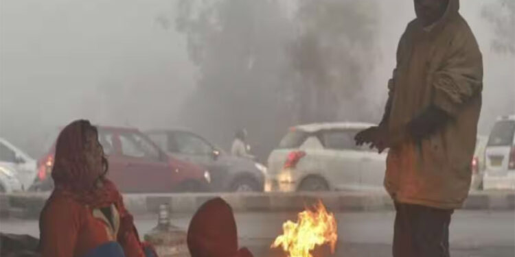 छत्तीसगढ़ में पारा लुढ़कने से बढ़ी डंठ, IMD ने जारी किया शीतलहर का अलर्ट