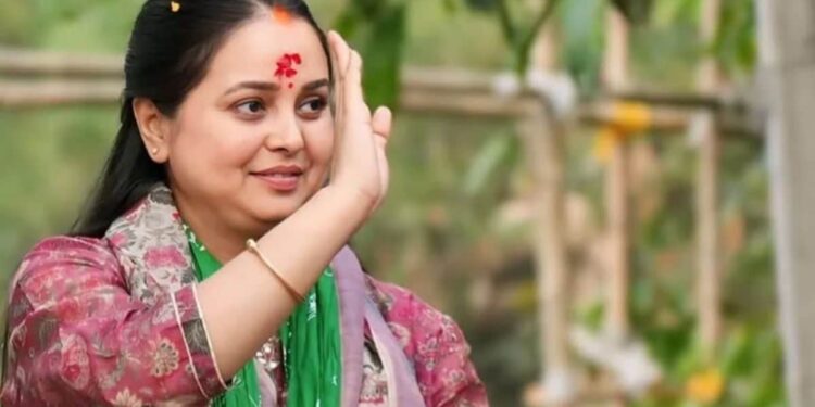 लालू यादव की बेटी रोहिणी आचार्य का ऐलान, राजनीति के साथ-साथ परिवार से भी नाता तोड़ रही