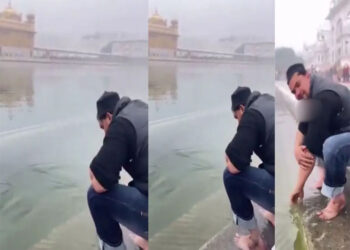 अमृतसर के स्वर्ण मंदिर के सरोवर में मुस्लिम शख्स के हाथ-पैर धोने और कुल्ला करने पर बवाल