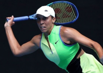 सिनेर का खिताबी हैट्रिक अभियान शुरू, मेडिसन कीज भी जीतीं