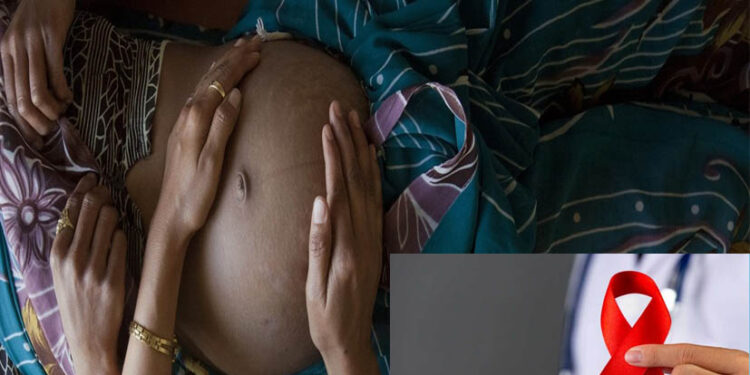 मेडिकल कॉलेज में HIV पॉजिटिव महिला के साथ बदसलूकी, प्रसव के बाद जबरन कराई सफाई, FIR दर्ज