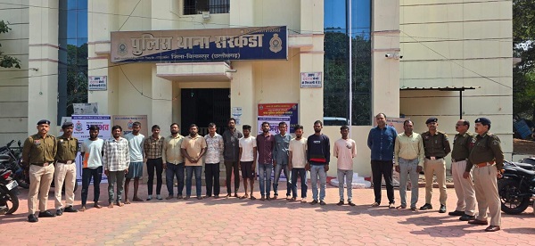 बिलासपुर पुलिस की बड़ी कार्रवाई: 26 वारंटी और 11 फरार आरोपी गिरफ्तार