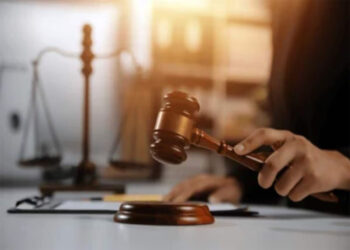 फर्जी वेतन और भ्रष्टाचार मामले में हाई कोर्ट ने 24 साल बाद फैसला सुनाया- सबूतों के अभाव में आरोपी बरी