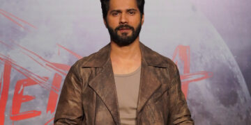 वरुण धवन ने अपनी बेटी लारा की स्वास्थ्य चुनौती का खुलासा किया: DDH से जूझी, ढाई महीने कास्ट में रही, अब ठीक हो रही है; किताब लिखने का इरादा