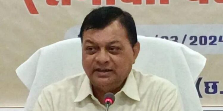 छत्तीसगढ़: बोर्ड परीक्षा टॉपर्स को मिलेगा डेढ़ लाख रुपये, शिक्षा मंत्री ने किया ऐलान