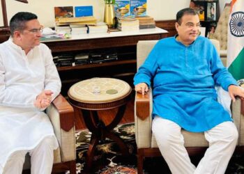 रायपुर–नागपुर हाईवे पर फ्लाईओवर की मांग, केंद्रीय मंत्री से मिले विधायक