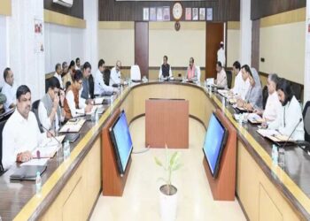 छत्तीसगढ़ कैबिनेट बैठक: शहरी गैस वितरण नीति 2026 को मंजूरी, कई अहम फैसलों पर लगी मुहर