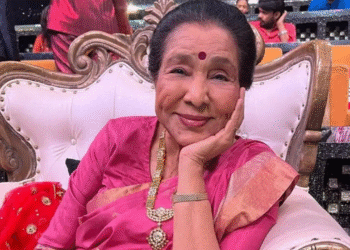 Asha Bhosle Passed Away: नहीं रहीं दिग्गज गायिका आशा भोसले; 92 वर्ष की आयु में दुनिया को कहा अलविदा, कल अस्पताल में हुई थीं भर्ती