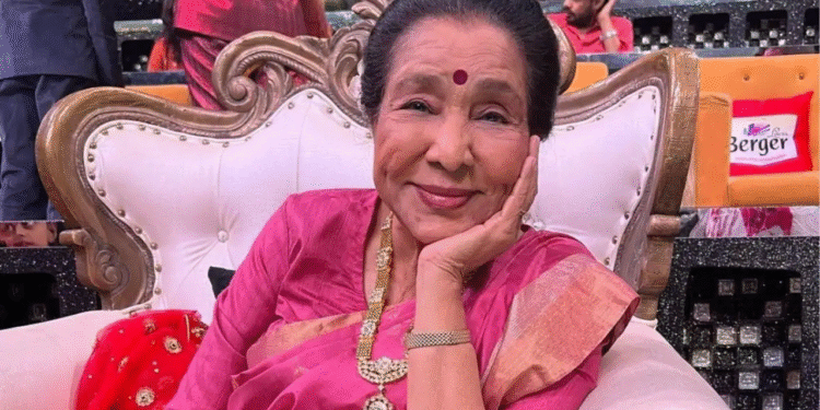 Asha Bhosle Passed Away: नहीं रहीं दिग्गज गायिका आशा भोसले; 92 वर्ष की आयु में दुनिया को कहा अलविदा, कल अस्पताल में हुई थीं भर्ती