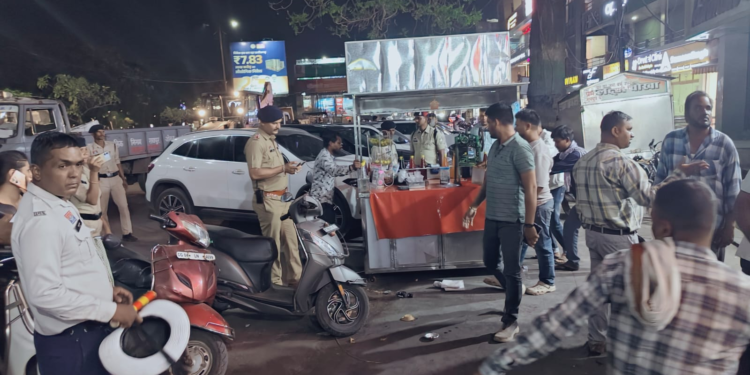 मरीन ड्राइव चौक अतिक्रमण मुक्त, निगम की बड़ी कार्रवाई-18 ठेले जब्त, 30 दुकानों से सामान हटाया