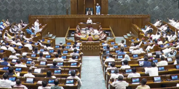 LIVE Updates: 131वां संविधान संशोधन बिल लोकसभा में गिरा, सरकार बोली- महिलाओं को अधिकार दिलाकर ही रहेंगे