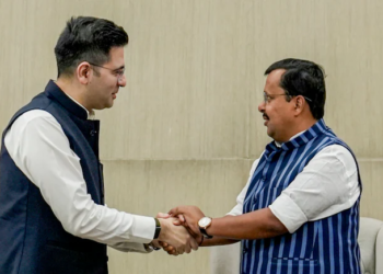 BJP में ‘होकर भी’ पार्टी के नहीं हो पाए राघव चड्ढा समेत AAP के बागी सांसद, जानिए कहां फंस रहा पेंच