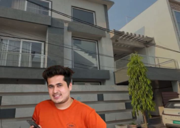 Raipur News: ऑनलाइन क्रिकेट सट्टेबाजी का बड़ा खुलासा: बाबू खेमानी के घर रेड, 5 लग्जरी कारें जब्त