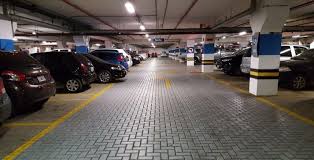 रायपुर में मॉल पार्किंग पर उपभोक्ता फोरम सख्त, रोक के बावजूद जारी अवैध वसूली