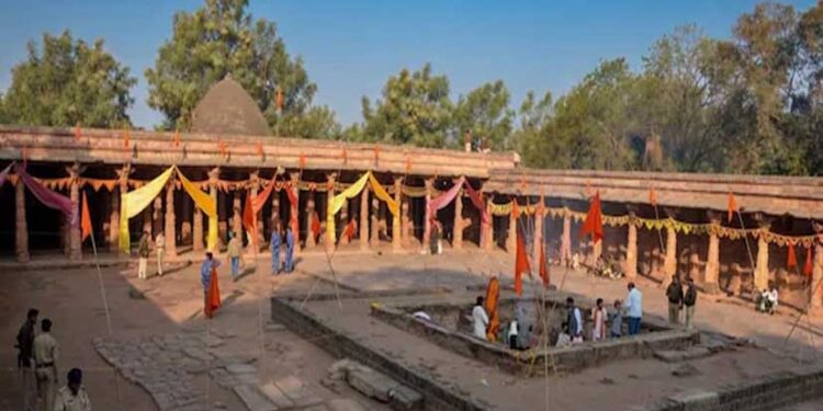 भोजशाला विवाद में हिंदू पक्ष को बड़ी राहत,  मंदिर है, कमाल मौला मस्जिद नहीं, MP हाईकोर्ट का अहम आदेश