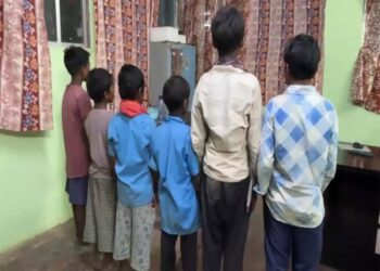 अपने ही बच्चों को मां-बाप ने दलाल को बेचा, तस्करी के मामले में 6 मासूमों का रेस्क्यू
