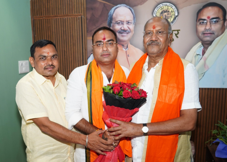 निगम में भाजपा के भीतर घमासान, ज़ोन अध्यक्ष सचिन मेघानी को हटाने की मांग