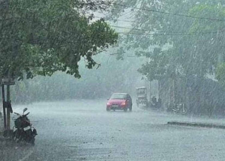 छत्तीसगढ़ में मानसून की एंट्री से पहले बरसे बादल, अगले 5 दिन गरज-चमक के साथ बारिश का अलर्ट