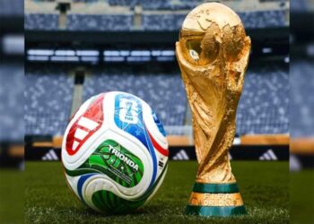 FIFA World Cup 2026: ऑफिशियल फुटबॉल को करना पड़ता है चार्ज, जानिए इसके हैरान करने वाले फीचर्स