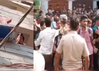 खान सर का कोचिंग सेंटर बंद, घर के बाहर जुटे सैकड़ों छात्र; शिक्षक ने की खास अपील