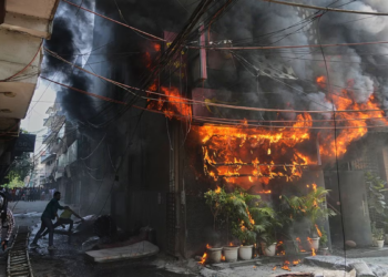 Malviya Nagar Hotel Fire: 21 मौतें, 17 विदेशी, होटल मालिक फरार… दिल्ली के मालवीय नगर आग हादसे की भयावह कहानी