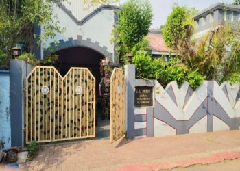 ED का बड़ा एक्शन: भिलाई में रिटायर्ड IAS जेके ध्रुव और रायपुर में आरती वासनिक के ठिकानों पर छापेमारी