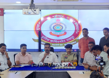 Raipur Crime News: सुपरवाइजर से 10.26 लाख की लूट का खुलासा, मास्टरमाइंड समेत दो आरोपी गिरफ्तार