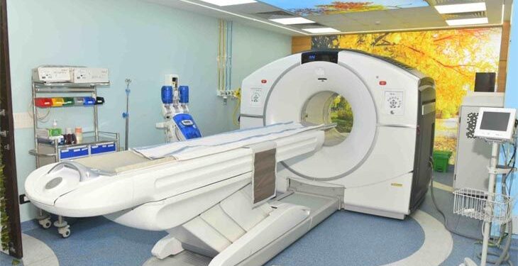 22 करोड़ की पीईटी-सीटी मशीन आठ साल से बंद, कैंसर मरीज निजी जांच के लिए मजबूर