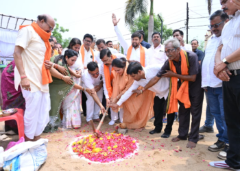 रायपुर ग्रामीण क्षेत्र को मिली विकास की बड़ी सौगात: दो आधुनिक उद्यानों का लोकार्पण, ₹1.43 करोड़ के नए विकास कार्यों का भूमिपूजन
