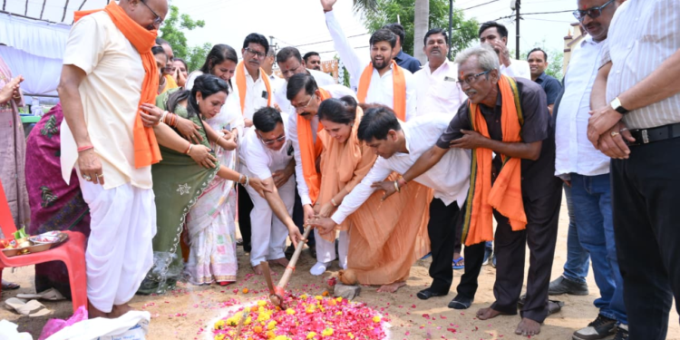 रायपुर ग्रामीण क्षेत्र को मिली विकास की बड़ी सौगात: दो आधुनिक उद्यानों का लोकार्पण, ₹1.43 करोड़ के नए विकास कार्यों का भूमिपूजन