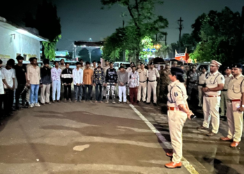 Raipur News: 80 लोगों पर कार्रवाई, संवेदनशील इलाकों में पैदल मार्च