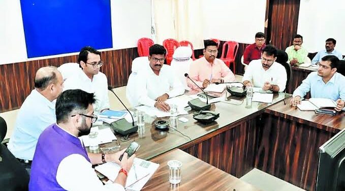 सीएम हेल्पलाइन शिकायतों का निपटारा नहीं, पीएचई को नोटिस