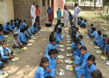 हाईकोर्ट की निगरानी में मिड-डे मील योजना: 7 जिलों में सप्ताह में तीन दिन मिलेगा मिलेट बार, पोषण योजना के लिए 783.92 करोड़ मंजूर