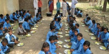 हाईकोर्ट की निगरानी में मिड-डे मील योजना: 7 जिलों में सप्ताह में तीन दिन मिलेगा मिलेट बार, पोषण योजना के लिए 783.92 करोड़ मंजूर
