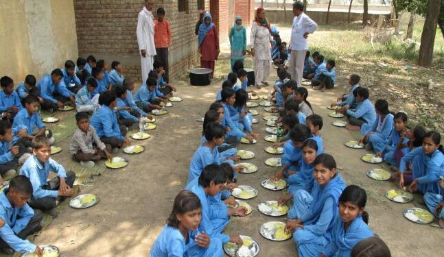 हाईकोर्ट की निगरानी में मिड-डे मील योजना: 7 जिलों में सप्ताह में तीन दिन मिलेगा मिलेट बार, पोषण योजना के लिए 783.92 करोड़ मंजूर